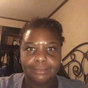 Meet your Posher, Cecelia